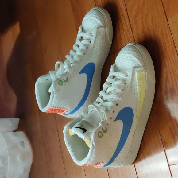 Nike Women's Nike sneakers - Picture 6 of 8